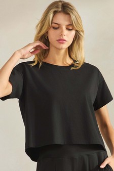 Soft and Relaxed Cotton Crewneck cropped Tee