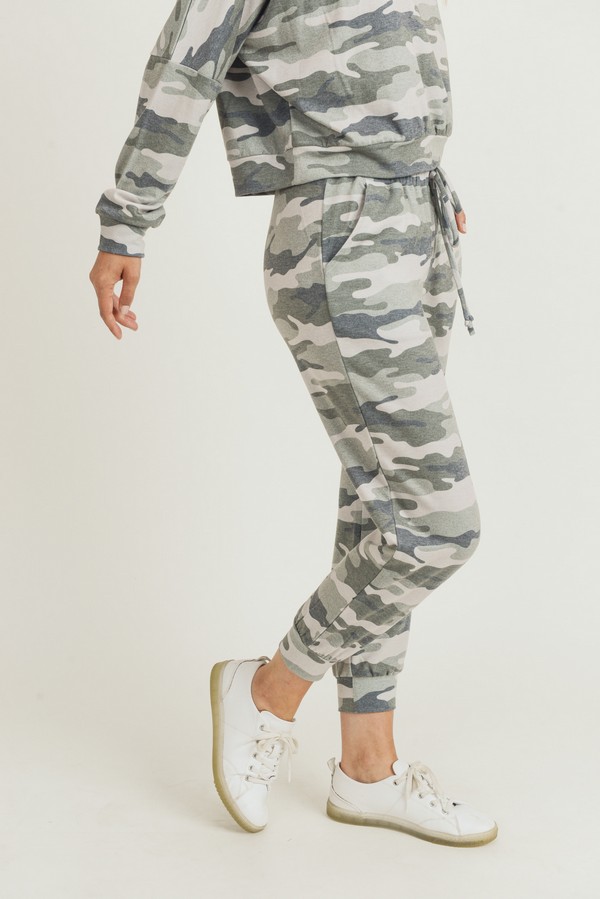 camo drawstring joggers