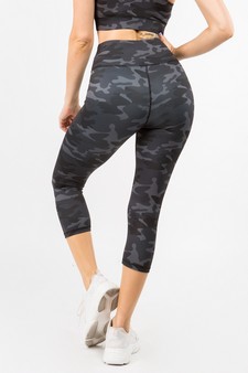 Women's Shark Grey Camo High Rise Capri Activewear Leggings style 3