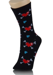 HEART AND CROSS BONES CREW SOCKS style 4