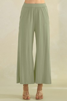 ETA 05/16/26 - Women's Effortlessly Relaxed Fit UltraSoft Cropped Pants