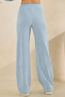 ETA 07/17/26 - Women’s Wide-Leg Corduroy Pants style 2