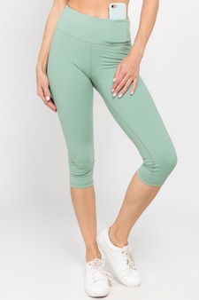 Women's Capri Activewear Leggings w/ Hidden Waistband Pocket