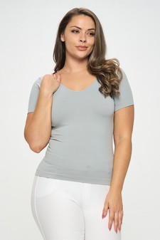 Women’s Seamless Reversible V-Neck Short Sleeve Top