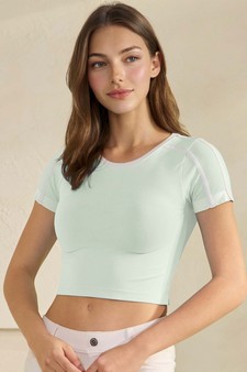 Women's So Sporty Seamless Contrast Seam Crewneck Cropped Top