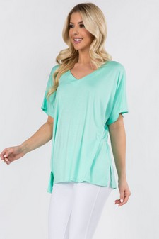 Women's Short Sleeve V-Neck Oversized Top