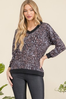 Women’s V-Neck Cheetah Print Long Sleeve