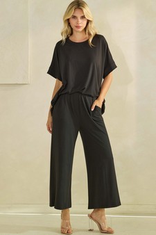 Women's Effortlessly Relaxed Fit Cropped Peach Skin Set