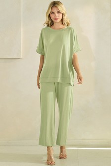 ETA 05/16/26 - Women's Effortlessly Relaxed Fit UltraSoft Top and Cropped Pants Set