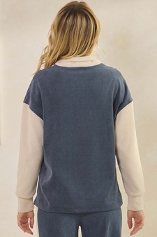 Women's Relaxed Fit Corduroy Two-Tone Quarter Zip Pullover style 2