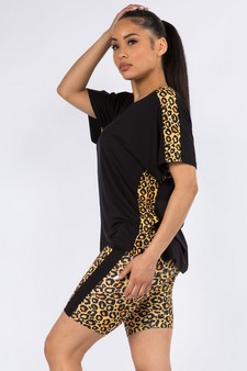 Women's Contrasting Leopard Printed Loungewear Top style 2