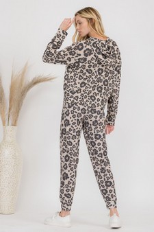 Women’s We Love Leopard Loungewear Set style 3